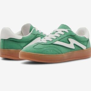Steve Madden GIIA Green and White Sneakers size 6.5